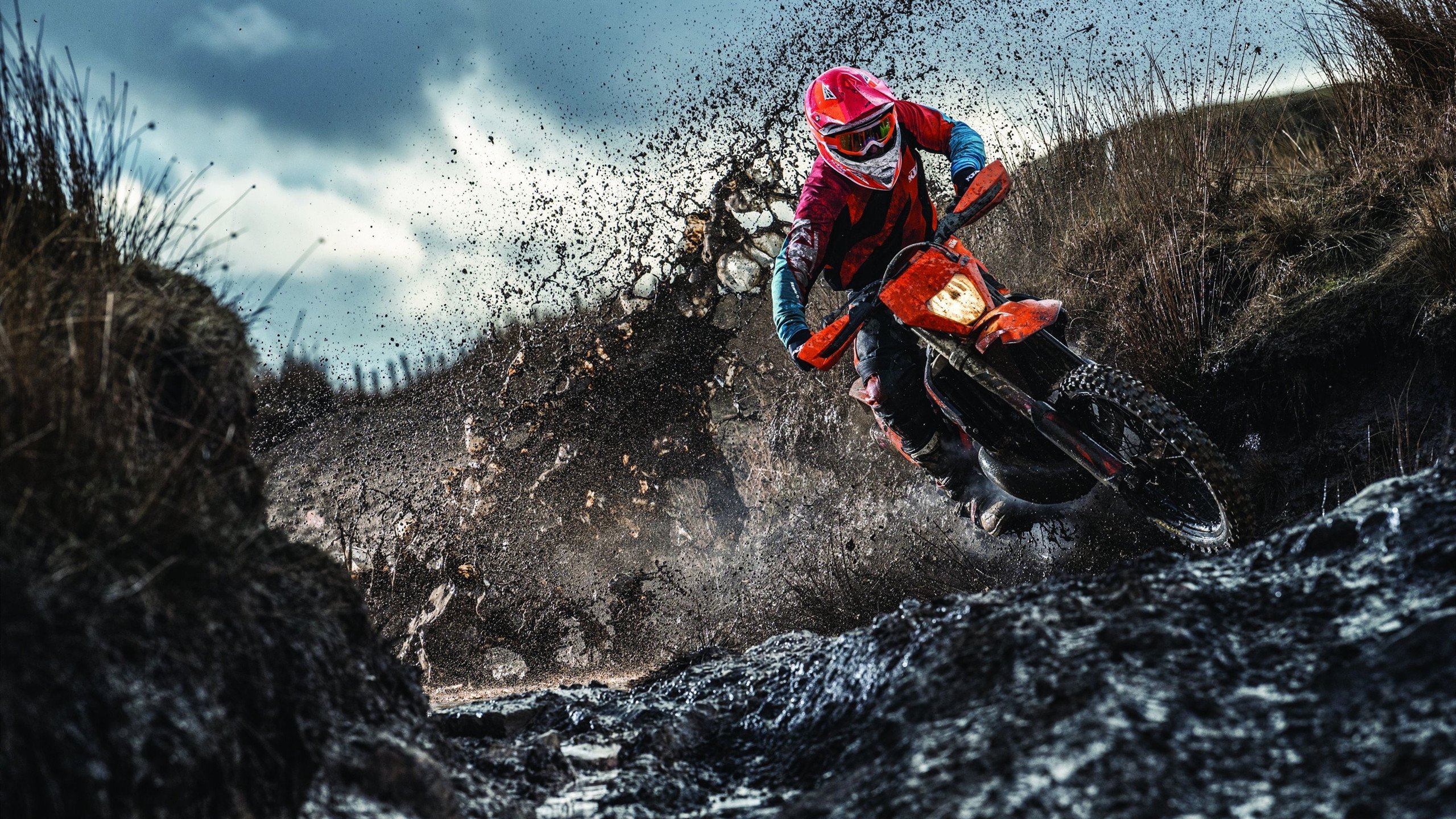 开云体育在线入口-巴塞罗那加快节奏打破防线死结，巴塞罗那用的什么阵型